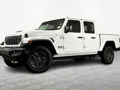 New 2025 Jeep Gladiator Sport
