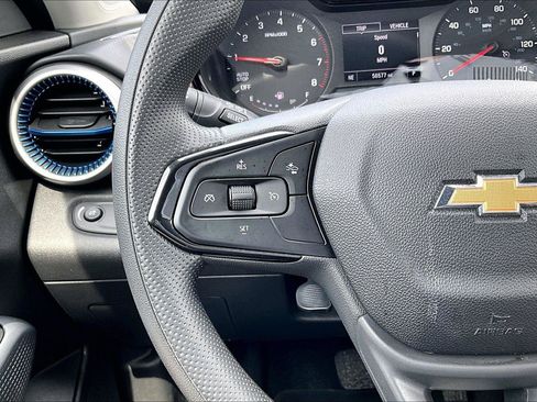 Used 2024 Chevrolet Trax LS w/ LS Convenience Package FWD image 18