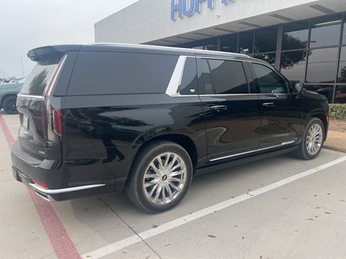 Used 2023 Cadillac Escalade ESV Premium Luxury w/ Performance Package image 3