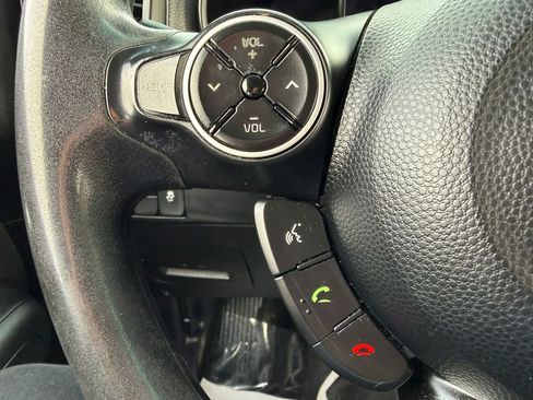 Used 2016 Kia Soul EV image 28