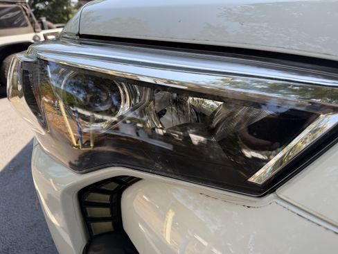 Used 2023 Toyota 4Runner SR5 AWD/4WD image 12