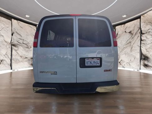 Used 2016 GMC Savana 3500 LS image 7