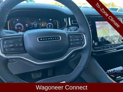 Used 2022 Jeep Wagoneer Series III w/ Convenience Group I image 11