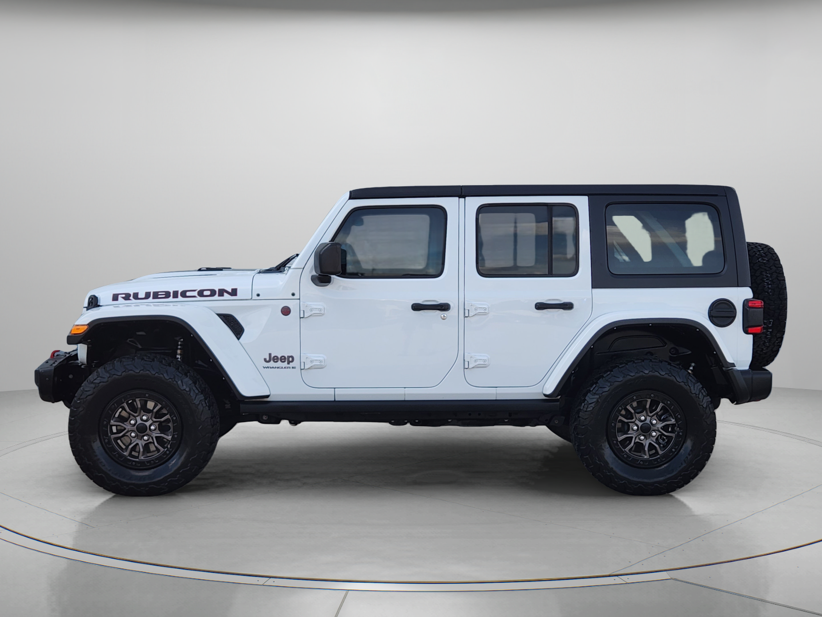 Used 2023 Jeep Wrangler Unlimited Rubicon AWD/4WD image 2
