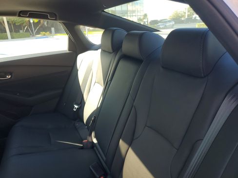 Used 2023 Honda Accord Sport image 17