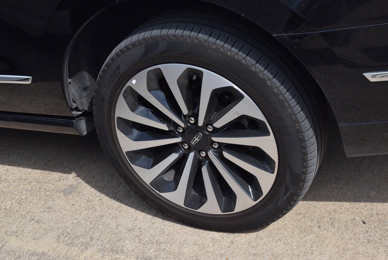 Used 2024 Lincoln Navigator Reserve AWD/4WD image 12