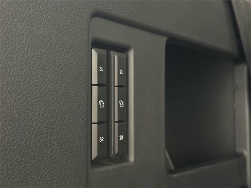 Used 2024 Lincoln Navigator Reserve image 11