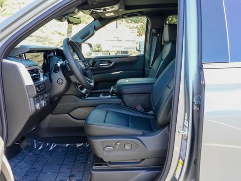 New 2026 GMC Yukon XL Denali w/ Denali Reserve Package AWD/4WD image 14