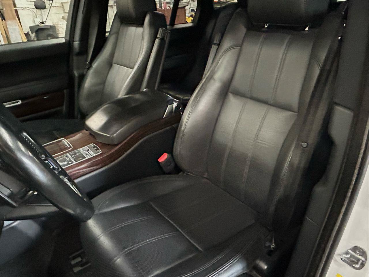 Used 2014 Land Rover Range Rover HSE AWD/4WD image 11