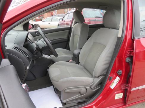 Used 2012 Nissan Sentra 2.0 S w/ Convenience Pkg image 10