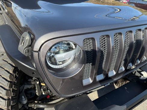 Used 2020 Jeep Wrangler Unlimited Sport S w/ Sun And Sound Package image 15