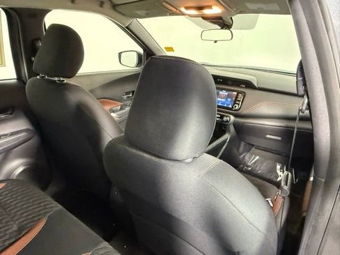 Used 2023 Nissan Kicks SR image 40