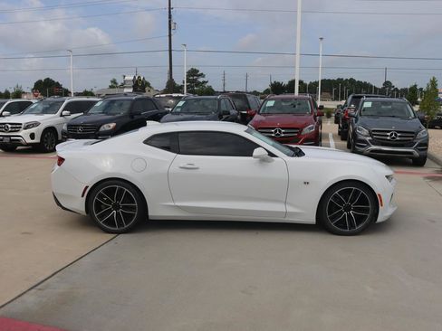 Used 2018 Chevrolet Camaro LT w/ RS Package image 6
