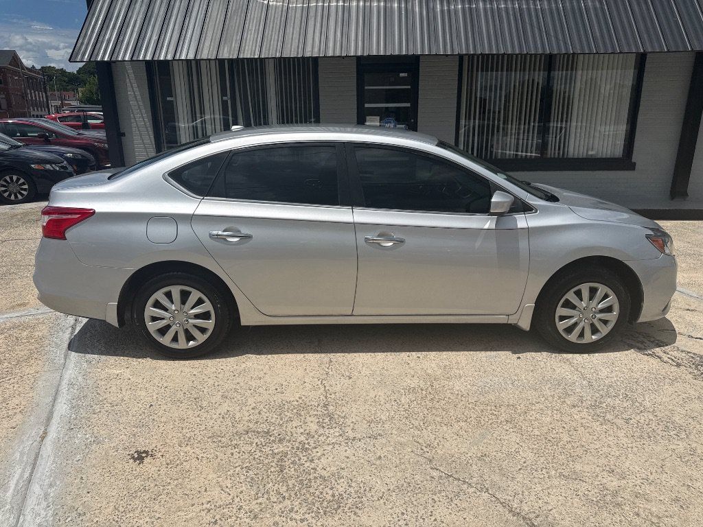 Used 2017 Nissan Sentra SV FWD image 8