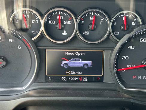 Used 2022 Chevrolet Silverado 1500 LT Trail Boss w/ Bed Protection Package AWD/4WD image 29