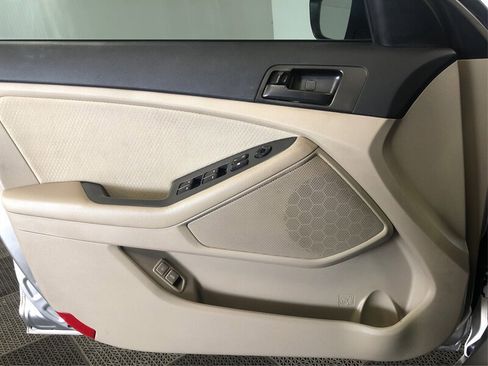 Used 2011 Kia Optima LX w/ Convenience Pkg image 26