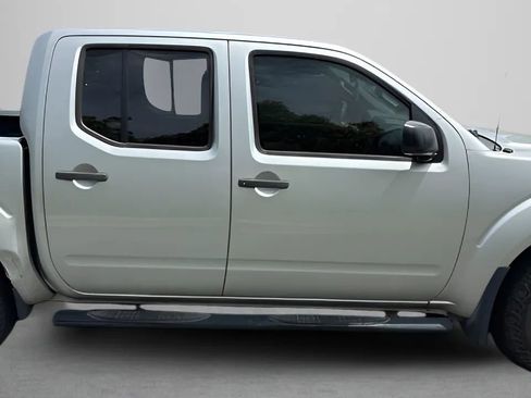 Used 2016 Nissan Frontier S image 27