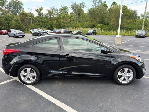 Used 2013 Hyundai Elantra FWD image 7