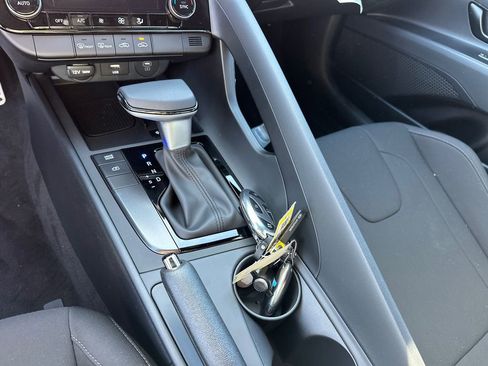 New 2025 Hyundai Elantra Sport image 33