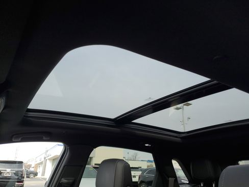 Certified 2022 Cadillac XT5 Premium Luxury image 15