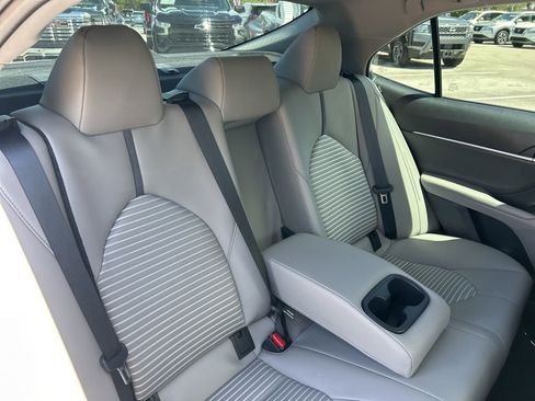 Used 2023 Toyota Camry SE image 48