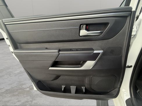 Used 2023 Toyota Tundra Platinum w/ Advanced Package image 30