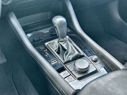 Used 2025 MAZDA MAZDA3 2.5 Turbo Sedan w/Premium Plus image 24