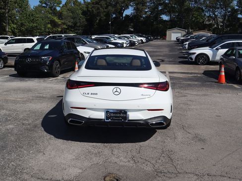 New 2026 Mercedes-Benz CLE 300 4MATIC Coupe image 4