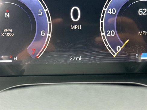 New 2025 Jeep Grand Cherokee Altitude image 27