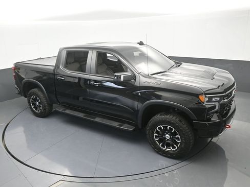 Used 2025 Chevrolet Silverado 1500 ZR2 w/ Technology Package image 75