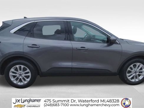 Used 2021 Ford Escape SE w/ Cold Weather Package FWD image 9