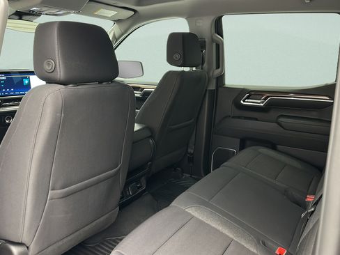 Used 2024 Chevrolet Silverado 1500 LT AWD/4WD image 11