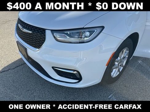 Used 2024 Chrysler Pacifica Touring-L image 36