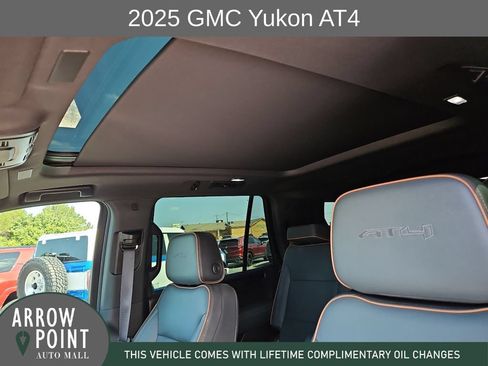 Used 2025 GMC Yukon AT4 w/ AT4 Premium Package AWD/4WD image 22