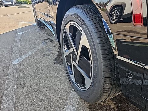 New 2026 Hyundai Ioniq 9 Limited image 56