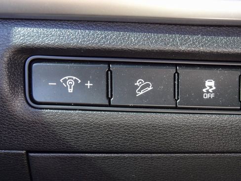 Used 2023 Kia Telluride S image 12