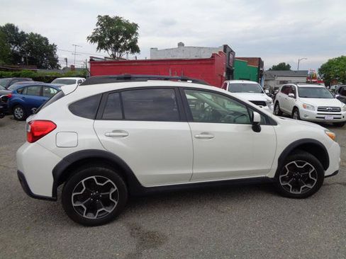 Used 2014 Subaru Crosstrek 2.0i Premium w/ Moonroof Package AWD/4WD image 8