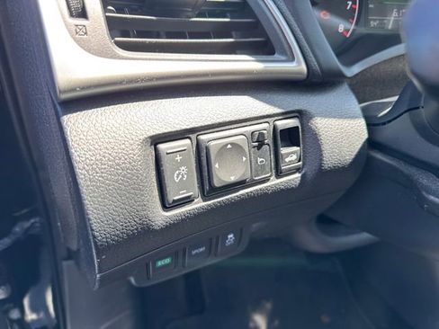 Used 2017 Nissan Sentra S FWD image 27