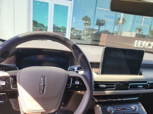 Used 2020 Lincoln Aviator Reserve w/ Elements Package Plus image 8