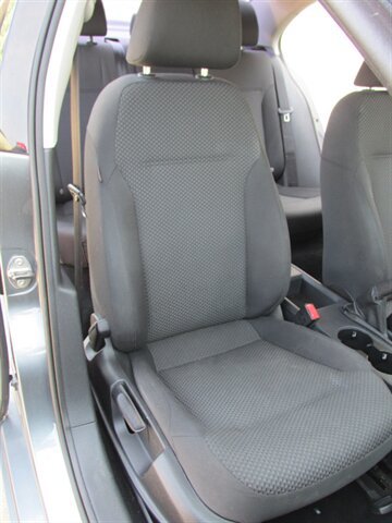 Used 2011 Volkswagen Jetta Sedan FWD image 13