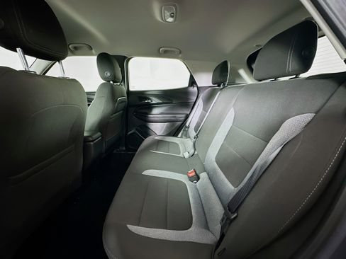 Used 2021 Chevrolet TrailBlazer LS image 26