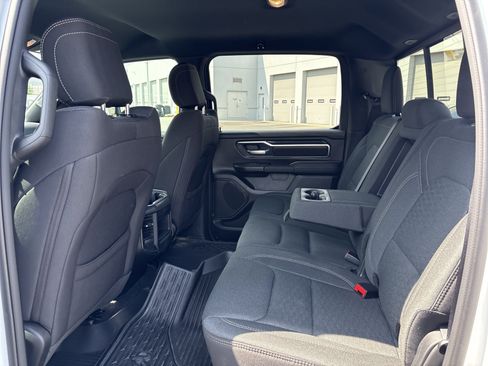 Used 2025 RAM 1500 Big Horn AWD/4WD image 33