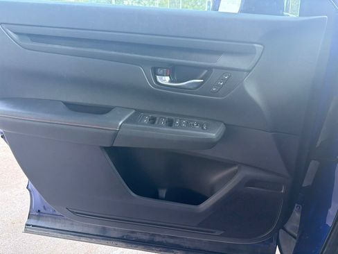 Used 2025 Honda CR-V Sport-L image 10