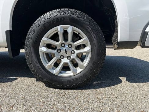 Used 2024 Chevrolet Silverado 1500 RST AWD/4WD image 45