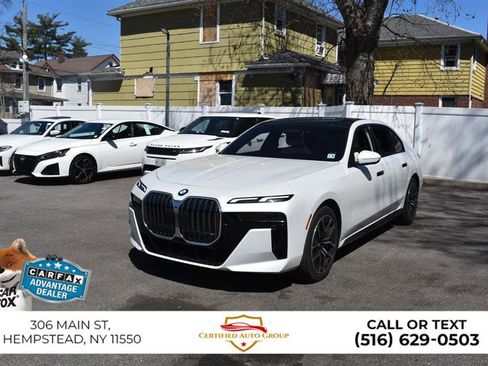 Used 2025 BMW 760i xDrive AWD/4WD image 3