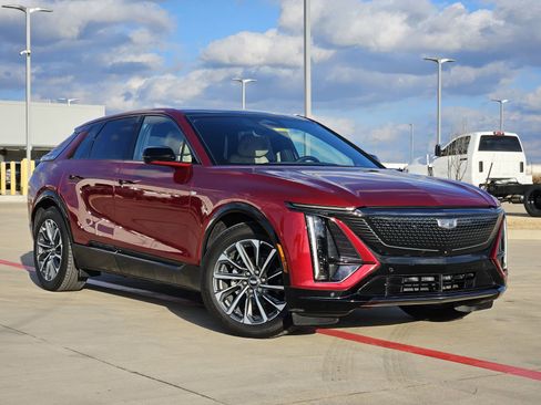 Used 2024 Cadillac Lyriq Sport w/ Nappa Leather Package image 1