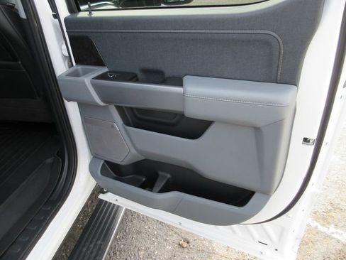 Used 2023 Ford F150 Lariat w/ Equipment Group 502A High image 28