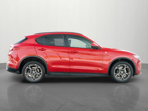 Used 2018 Alfa Romeo Stelvio Sport w/ Quick Order Package 22J Sport image 8