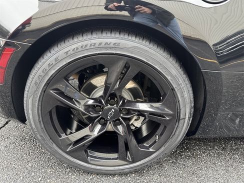 Used 2021 Chevrolet Camaro LT w/ RS Package image 17