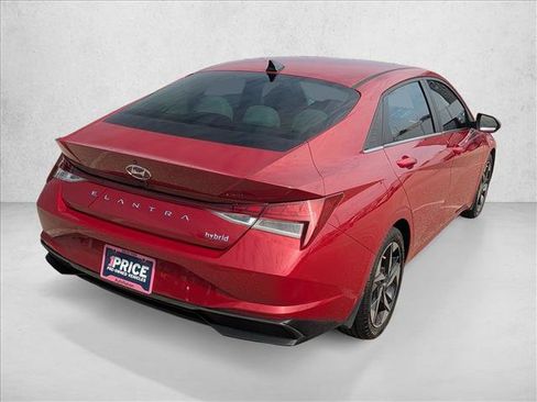 Used 2023 Hyundai Elantra Limited FWD image 5